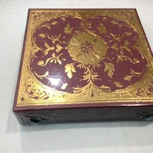 SKEEM Safety matches in beautiful box. Brand New!